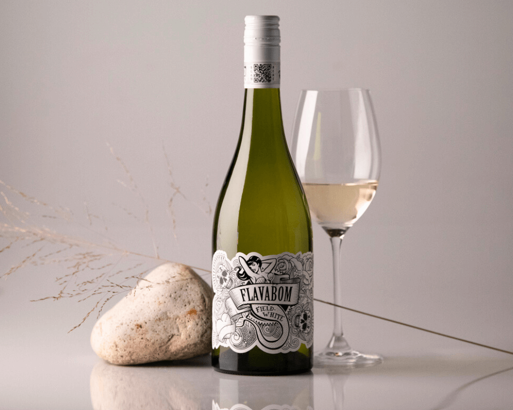 The Charm of the Field White Blend: A Taste of Tradition and Innovation